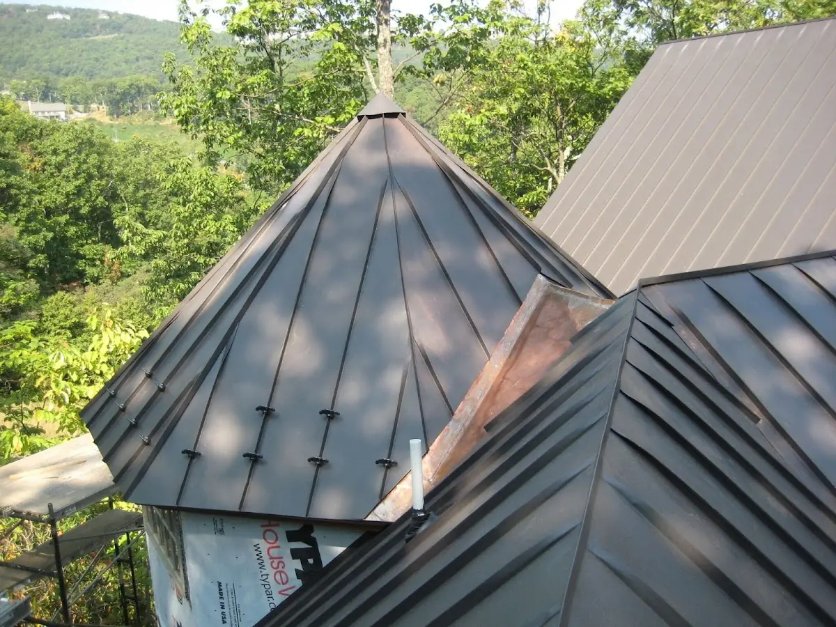 Professional Roof Tarp Installation by Craftsman Roofing in Dupreeville